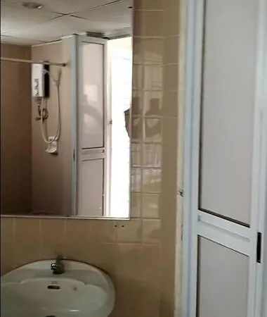 Bayu Emas Batu Ferringhi Penang Apartment Bagian luar foto